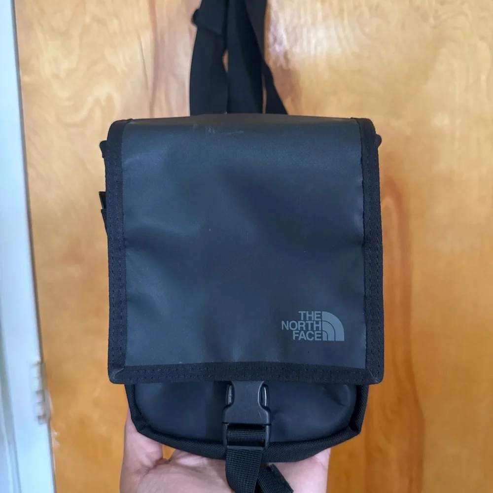 The North Face Black Mini Messenger Crossbody Bag